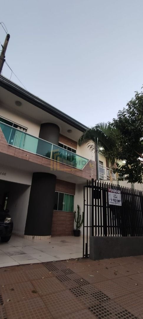 Sobrado com 4 dormitórios à venda, 200 m² por R$ 550.000,00 - ...