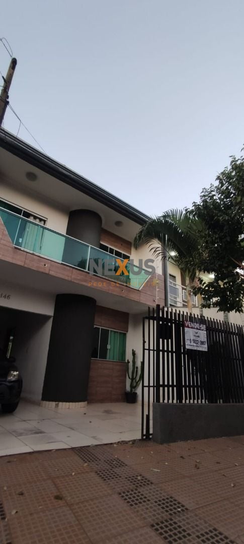 Sobrado com 4 dormitórios à venda, 200 m² por R$ 550.000,00 - ...