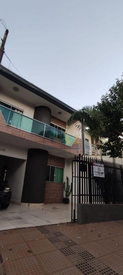 Sobrado com 4 dormitórios à venda, 200 m² por R$ 550.000,00 - ...