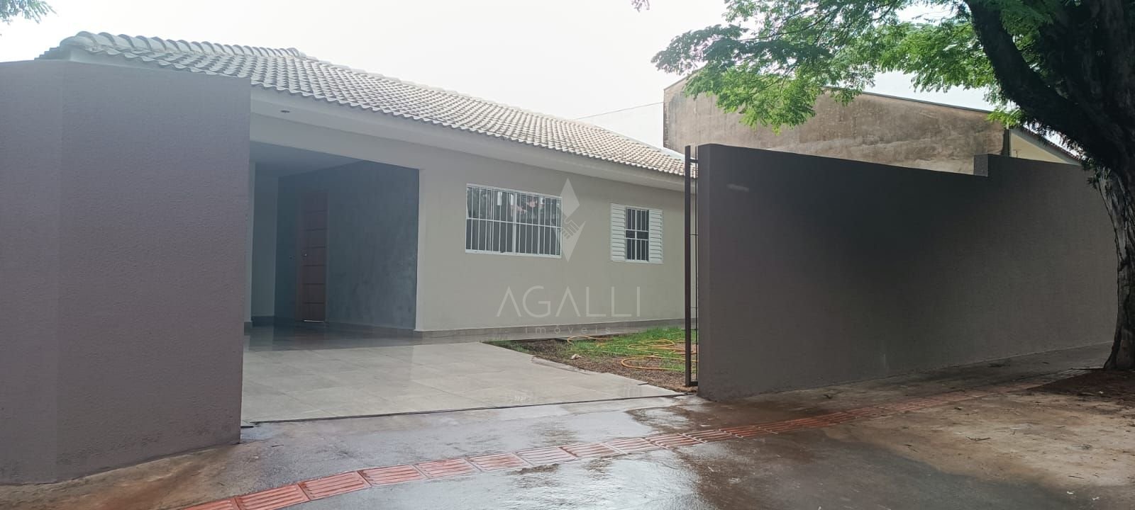 Casa com 3 dormitórios à venda, 94 m  por R  390.000,00 - Conj...
