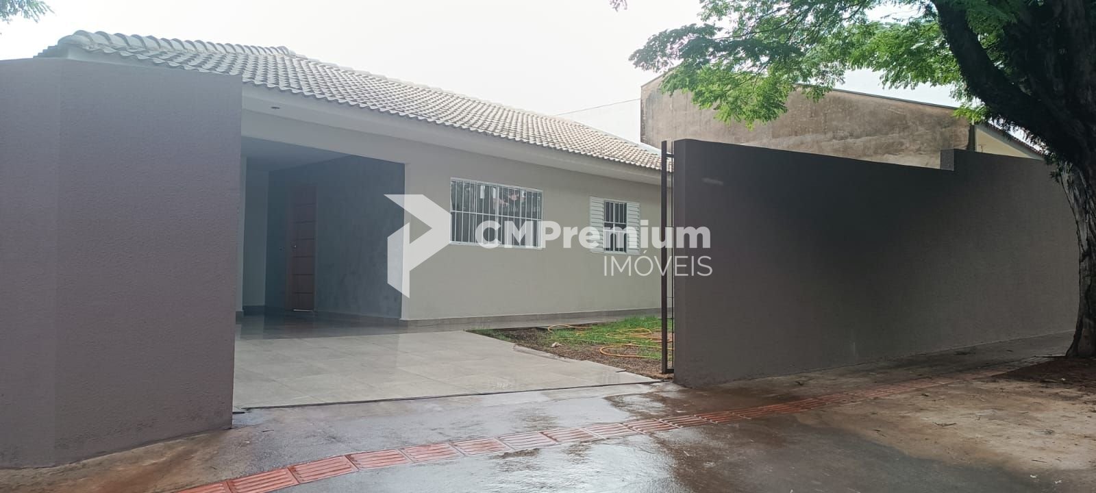 Casa com 3 dormitórios à venda, 94 m  por R  390.000,00 - Conj...