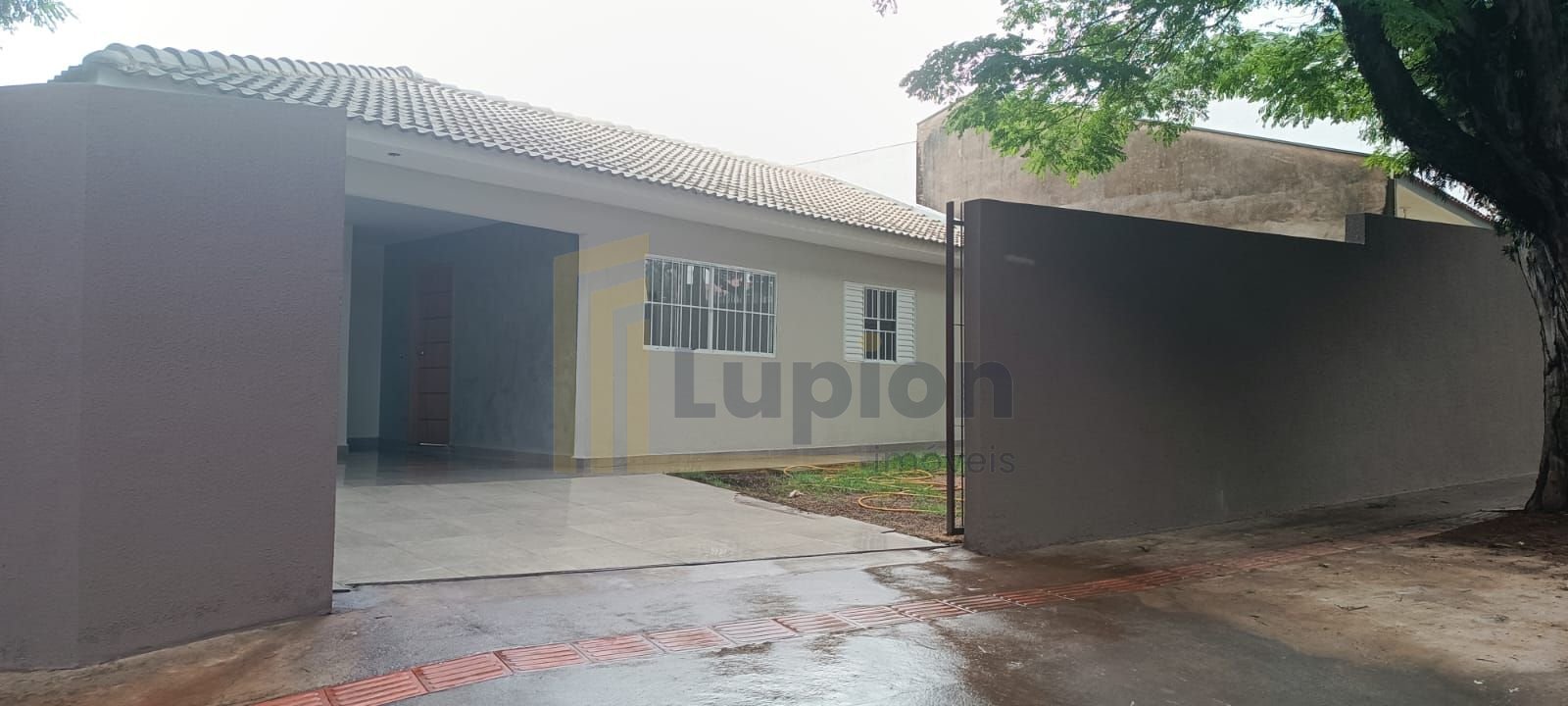 Casa com 3 dormitórios à venda, 94 m  por R  390.000,00 - Conj...