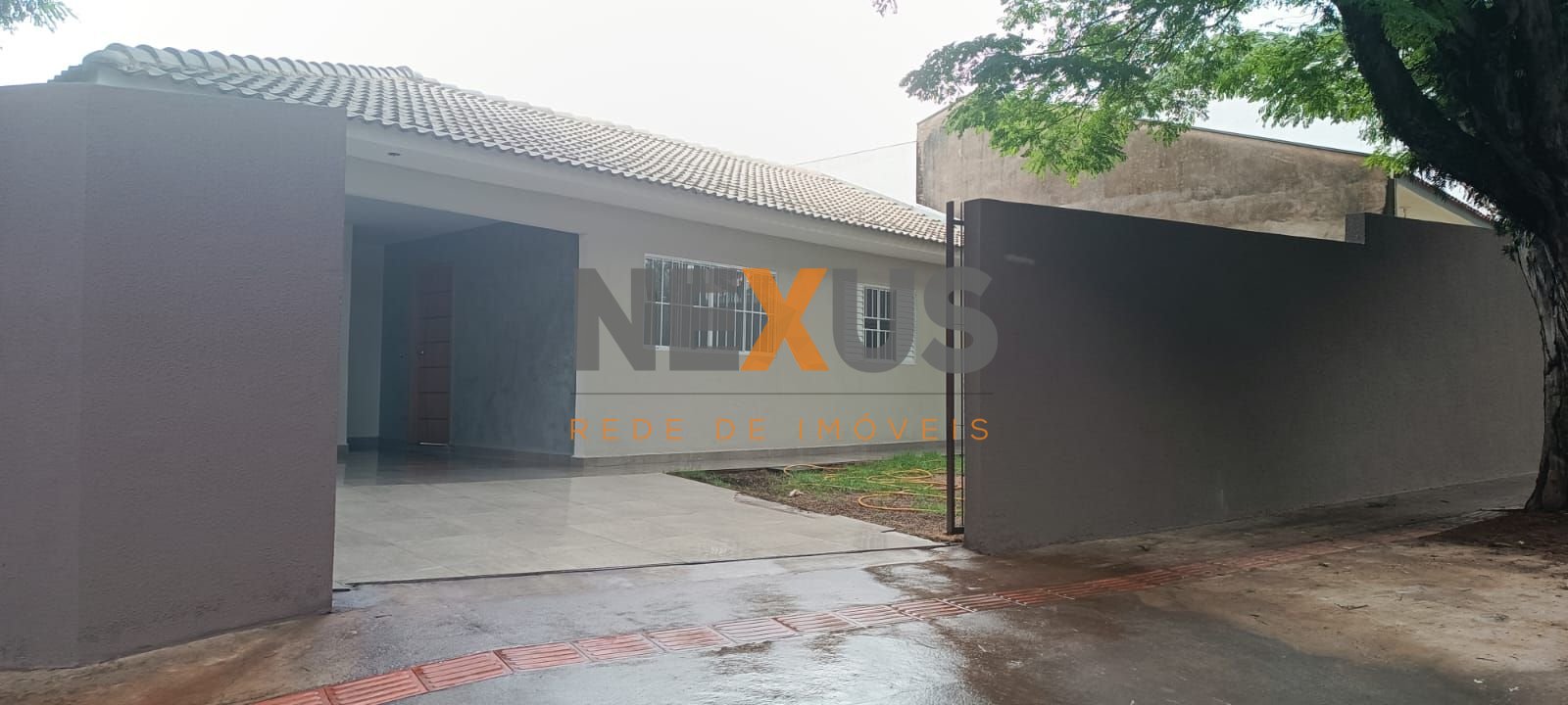 Casa com 3 dormitórios à venda, 94 m  por R  390.000,00 - Conj...
