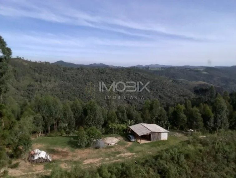 Chácara com 2 dormitórios à venda, 48400 m  por R  635.000,00 ...