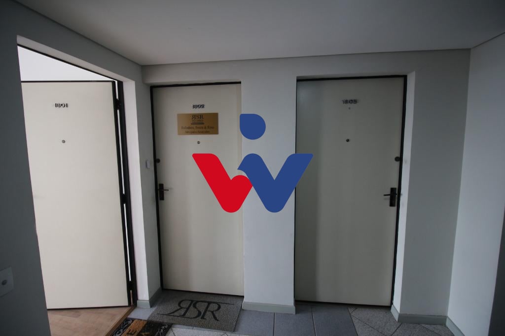 Sala à venda, 31 m  por R  200.000,00 - Centro Cívico - Curiti...