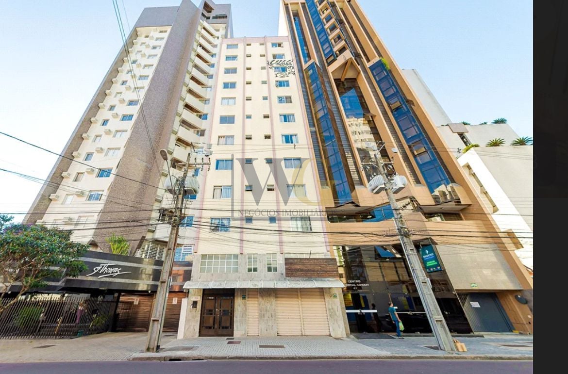 Viva no Centro de Curitiba, Apartamento Mobiliado e Pronto par...