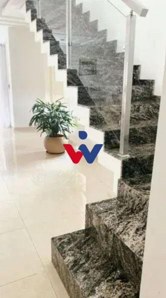 Casa com 3 dormitórios à venda, 351 m  por R  1.365.000,00 - C...