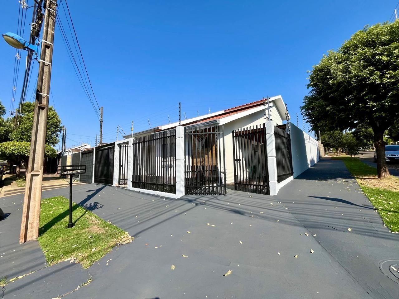 Casa com 3 dormitórios à venda, 200 m  por R  750.000,00 - Jd ...