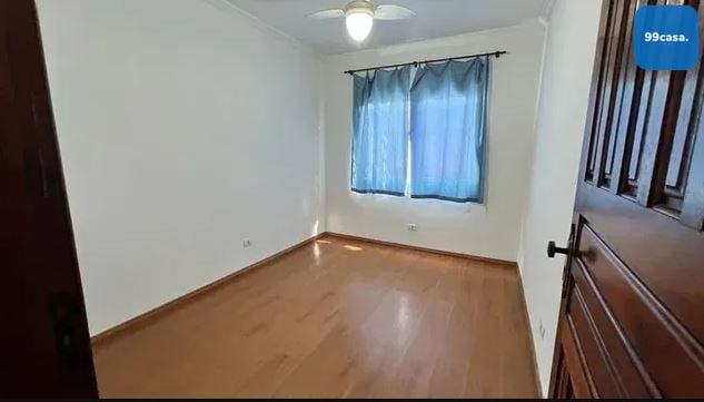 Excelente Casa à Venda a 80m do Parque Jardim Botânico  4 Quar...