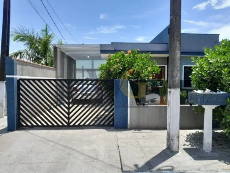 Casa com 2 dormitórios à venda, 70 m  por R  349.000,00 - Prim...