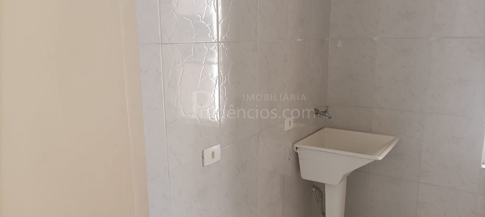 Belo Apartamento de 3 Quartos no Bairro Atuba  Conforto e Prat...