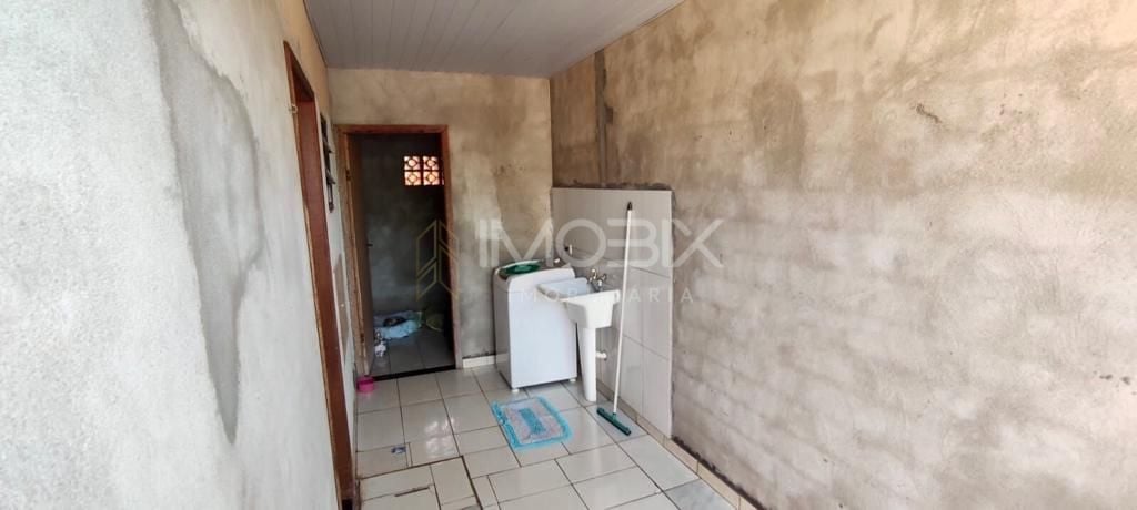 Casa com 2 dormitórios à venda, 50 m  por R  300.000,00 - Parq...