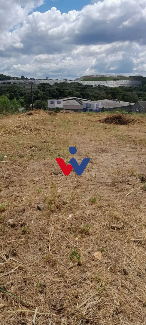 Terreno à venda, 840 m  por R  640.000,00 - Barigui - Araucári...
