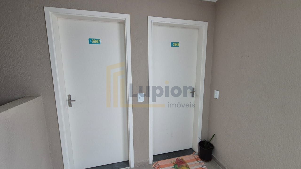 Apartamento com 2 dormitórios à venda, 40 m  por R  169.000,00...
