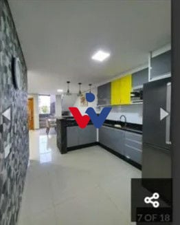 Sobrado com 4 dormitórios à venda, 165 m  por R  640.000,00 - ...