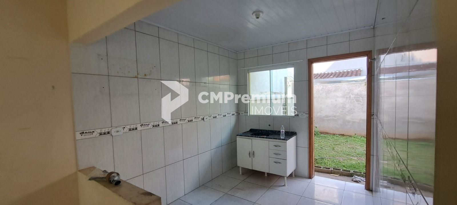 Casa com 3 dormitórios à venda, 68 m  por R  360.000,00 - Cach...