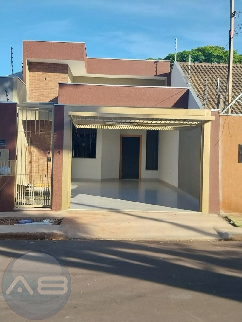Casa de 3 Dormitórios à Venda em Maringá PR  Jardim Liberdade,...