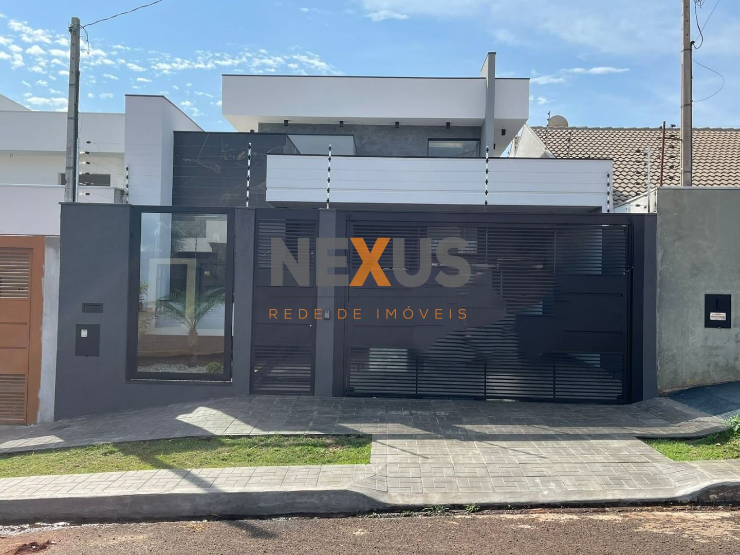 Casa com 3 dormitórios à venda, 136 m² por R$ 645.000,00 - Jar...