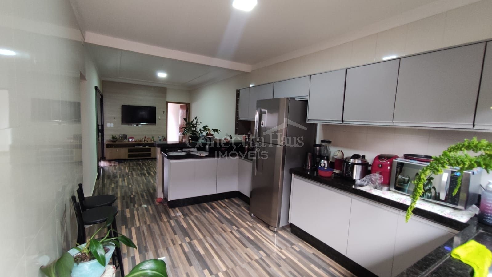 Casa com 3 dormitórios à venda, 112 m² por R$ 300.000,00 - Jar...