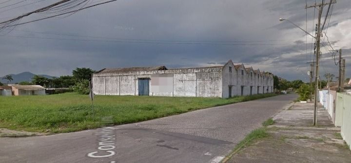 Área Industrial Logística em Paranaguá  7 Barracões, Doca e Pá...