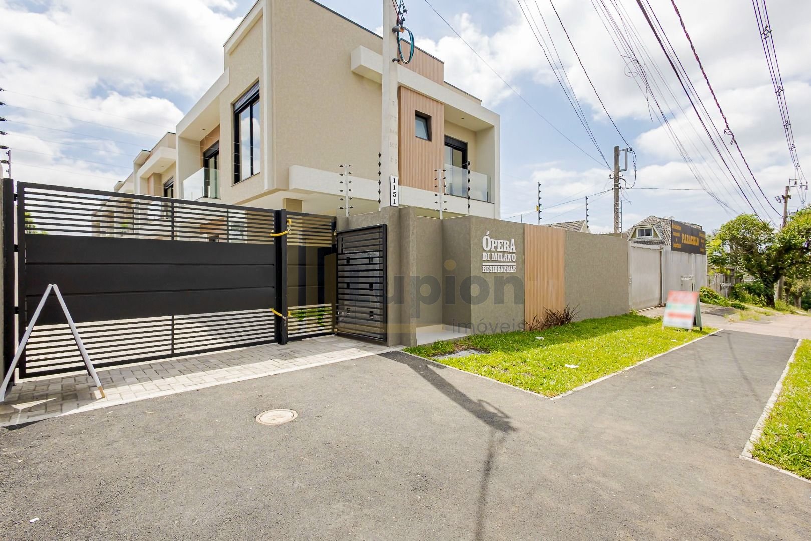 Sobrado com 3 dormitórios à venda, 119 m  por R  795.000 - Hau...