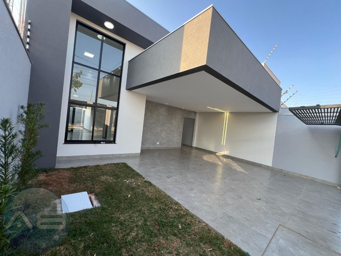 Casa com 3 dormitórios à venda, 115 m² por R$ 628.000,00 - Jar...