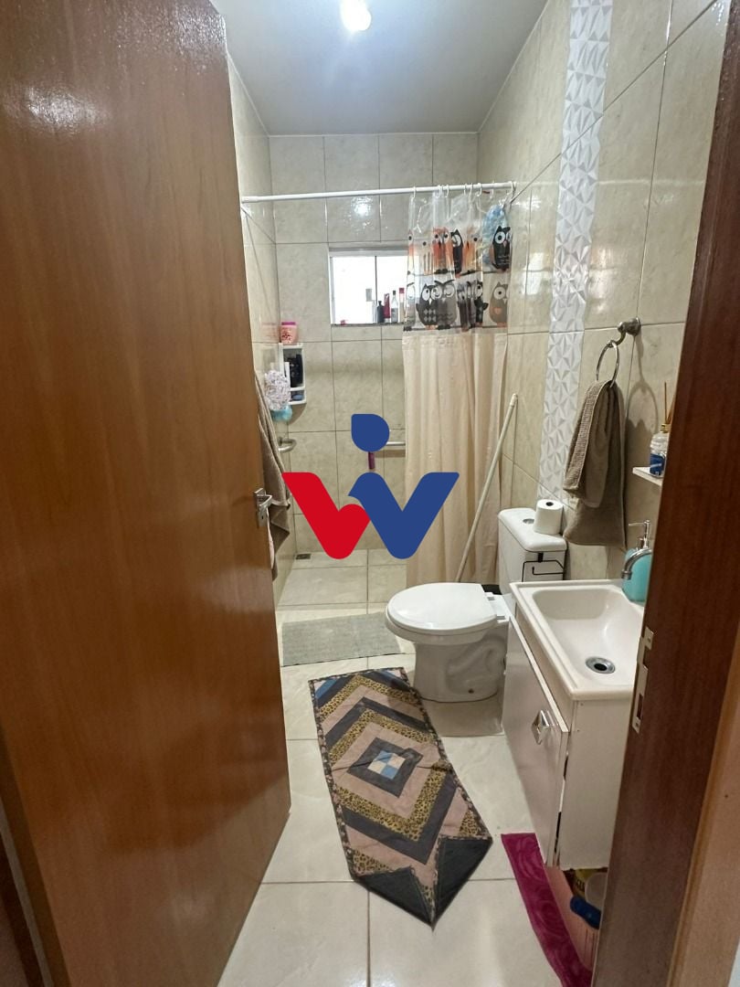 Casa com 2 dormitórios à venda, 81 m² por R$ 260.000,00 - Cham...