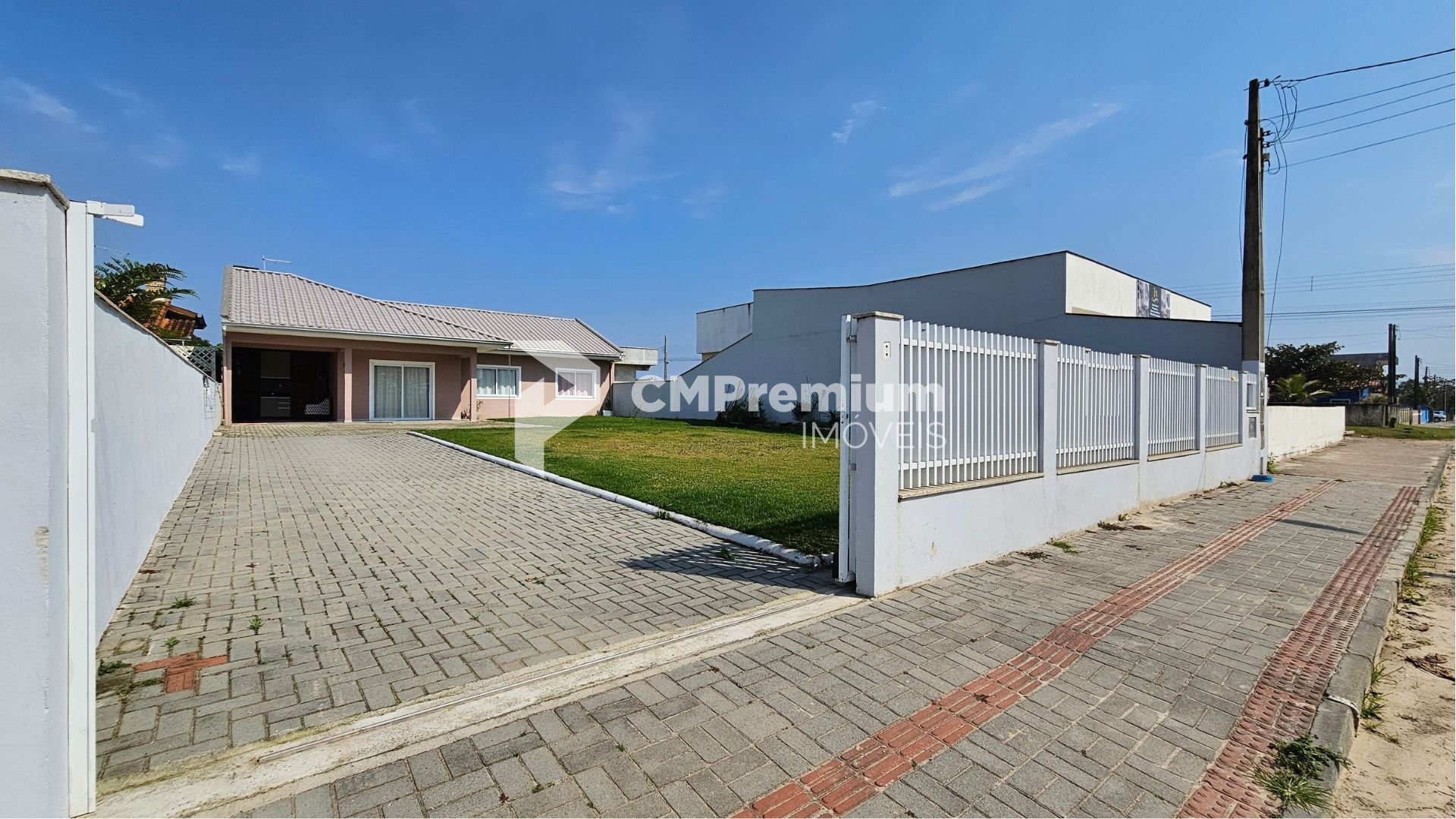 Casa com 4 dormitórios 01 suíte  à venda, 130 m  por R  950.00...