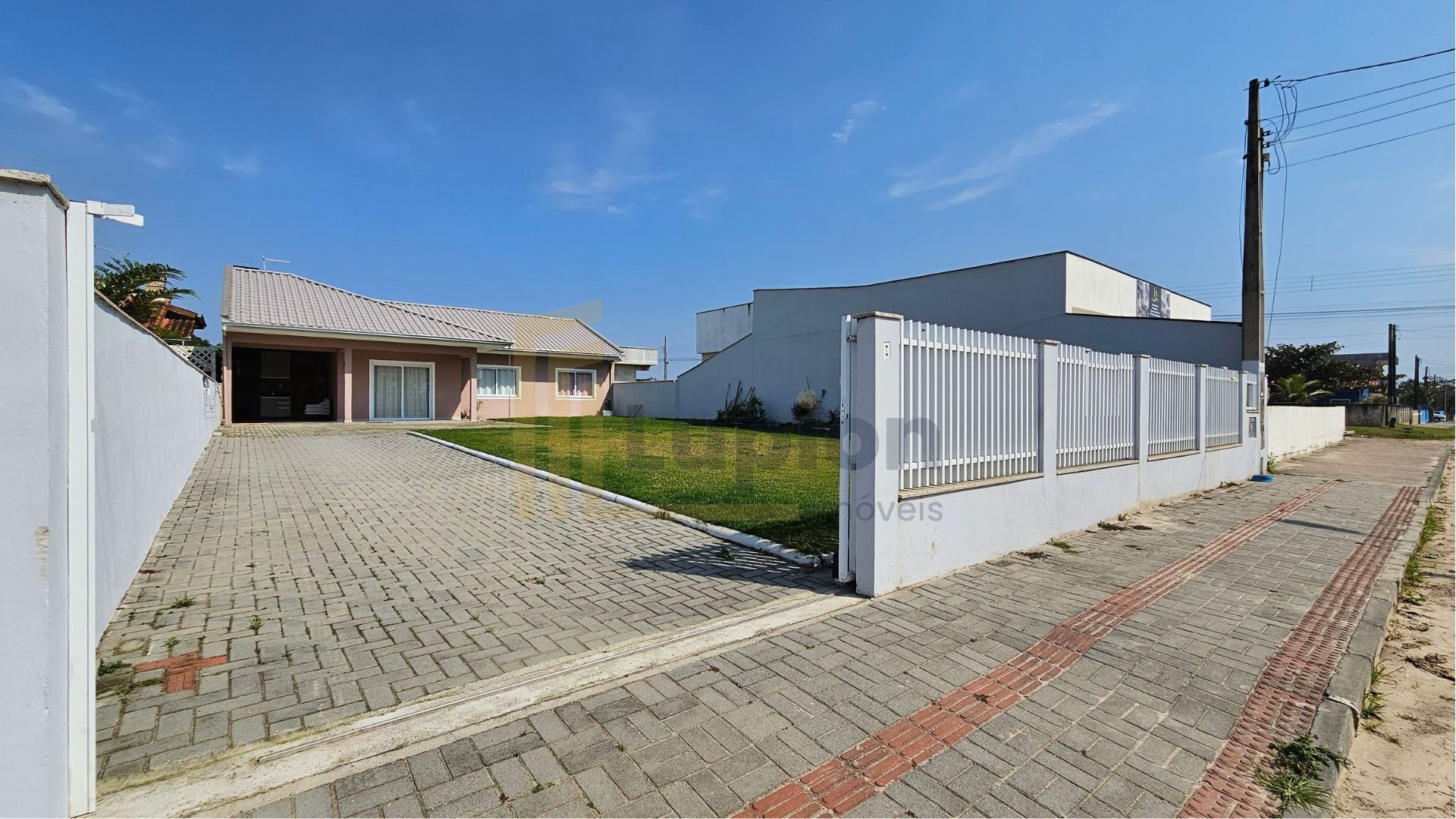 Casa com 4 dormitórios 01 suíte  à venda, 130 m  por R  950.00...