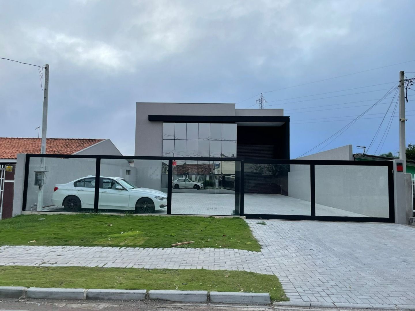 Galpão à Venda no Boqueirão  670m  com Mezanino, Escritórios e...