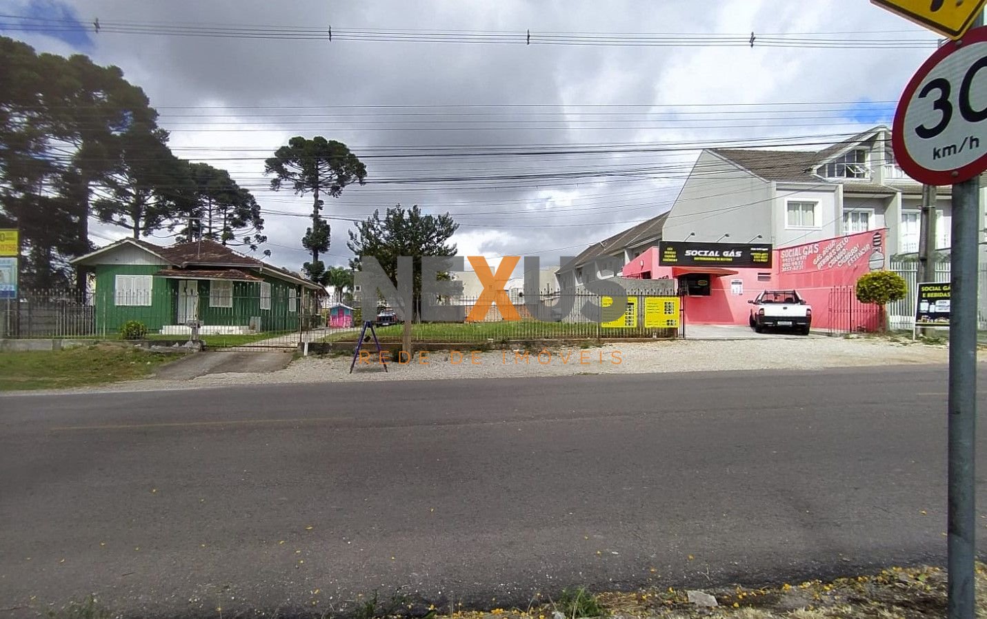 Terreno à venda, 1507 m  por R  2.350.000,00 - Boqueirão - Cur...