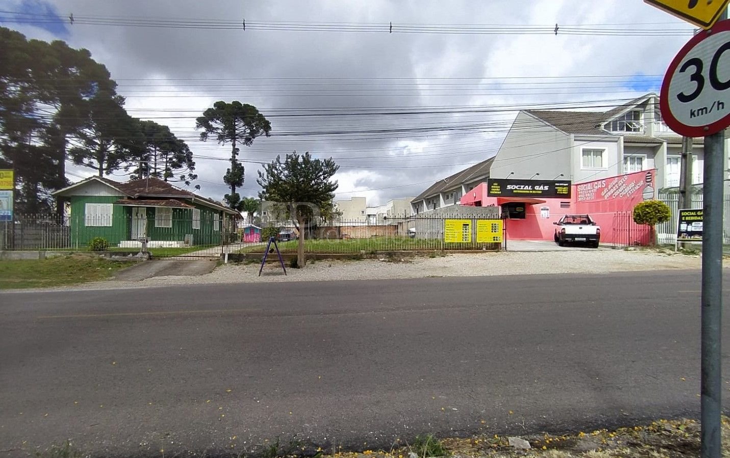 Terreno de Esquina no Boqueirão  1.507m  para Construção