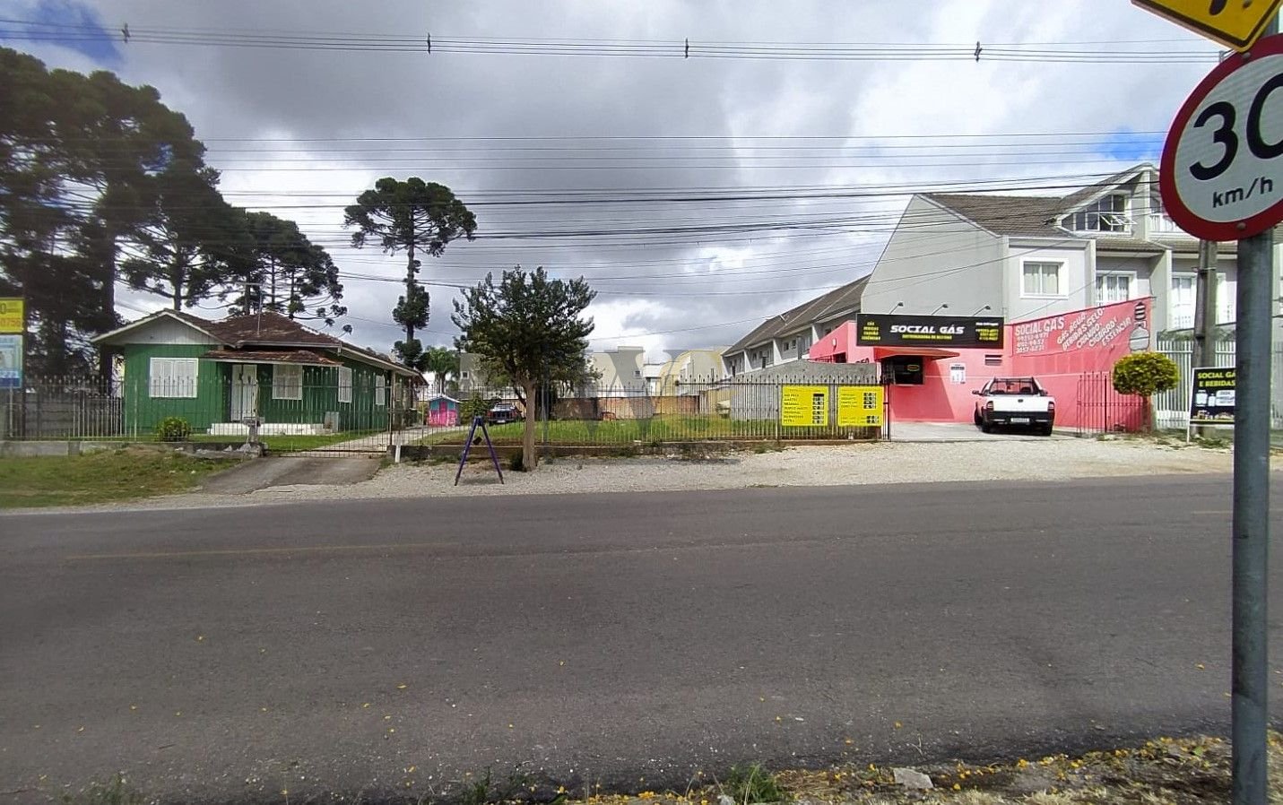 Terreno de Esquina no Boqueirão  1.507m  para Construção