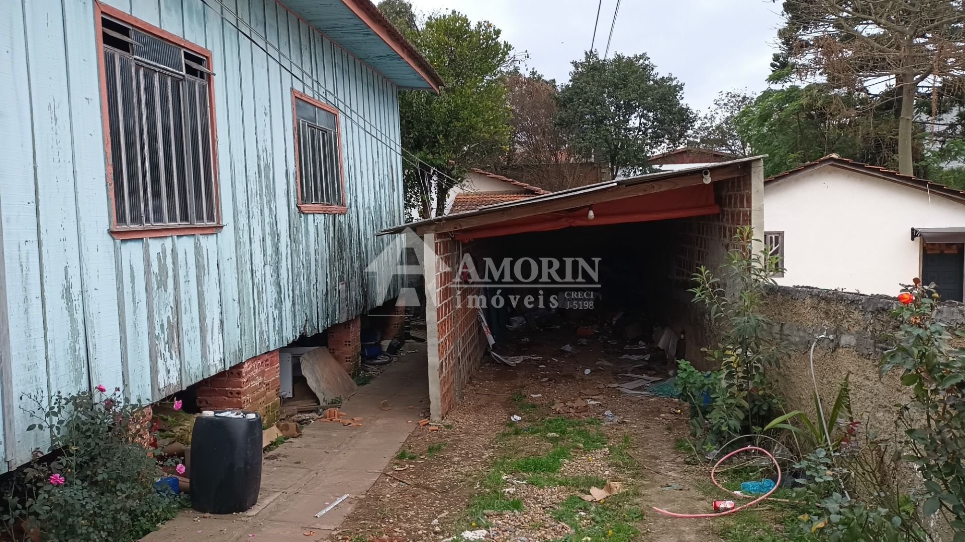 Terreno Comercial com Casa à Venda na Rodovia do Xisto, Alto P...