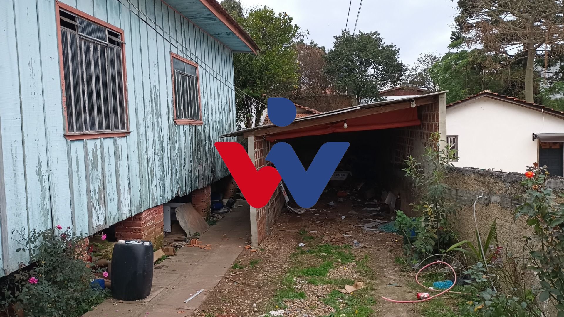 Terreno à venda, 605 m  frente para a Rodovia do Xisto por R  ...