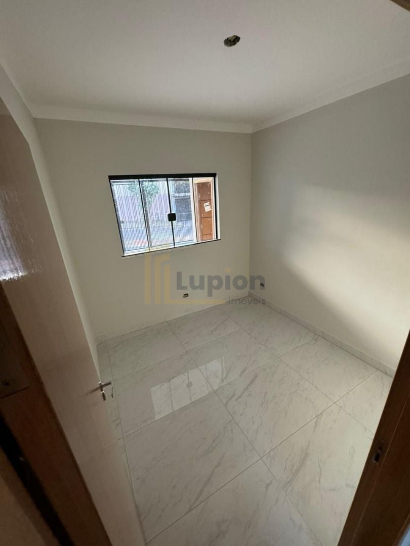 Casa com 2 dormitórios à venda, 125 m² por R$ 275.000,00 - Jar...