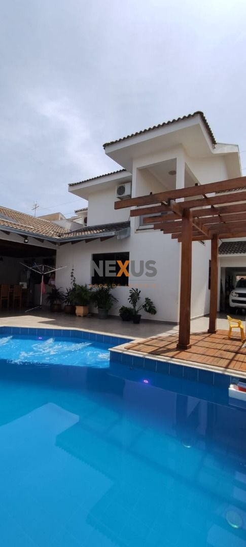 Sobrado de Luxo com Piscina Aquecida e 3 Suítes no Jardim Ipan...