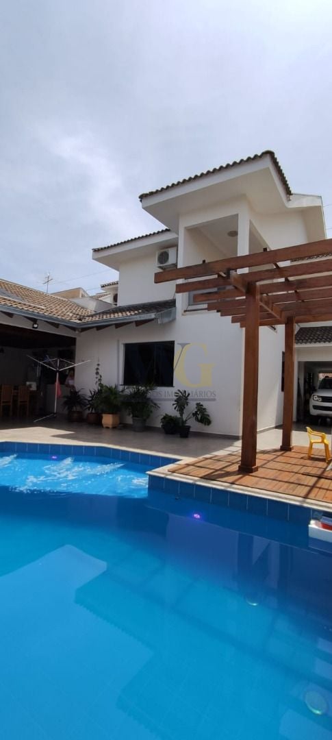 Sobrado com 3 dormitórios à venda, 261 m² por R$ 1.100.000,00 ...