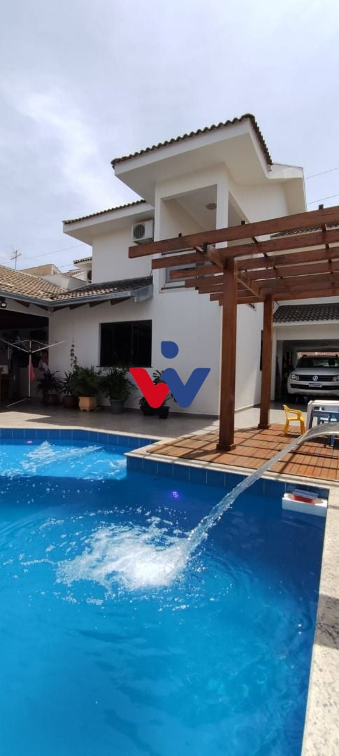 Sobrado com 3 dormitórios à venda, 261 m² por R$ 1.100.000,00 ...