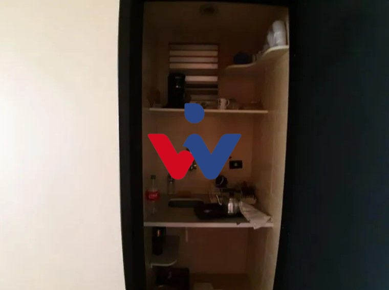Sala à venda, 45 m  por R  155.000,00 - Centro - Curitiba PR