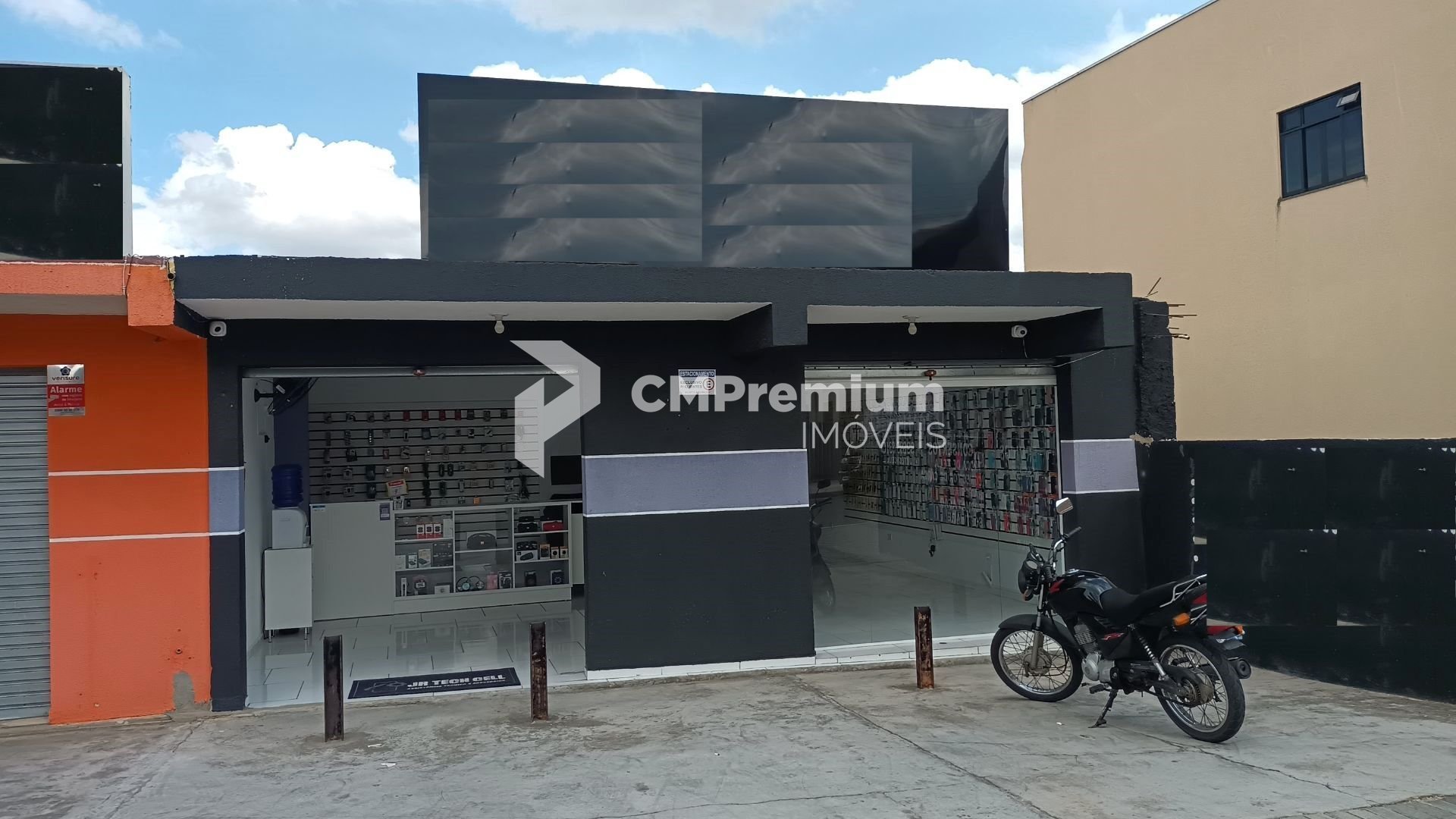 Sobrado com 3 dormitórios à venda, 297 m  por R  940.000,00 - ...
