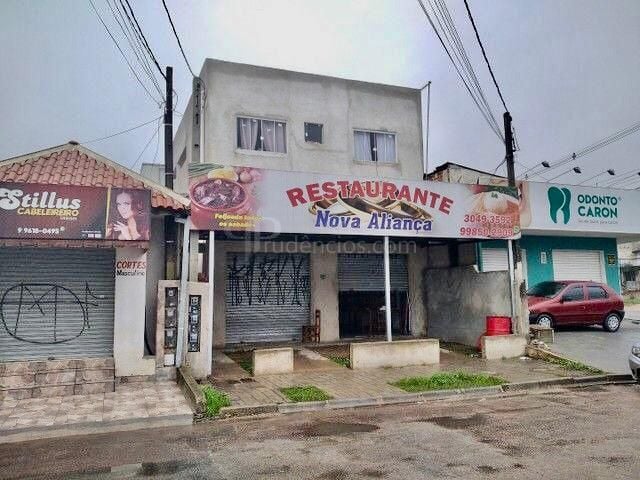 Sobrado Comercial no Tatuquara com Renda Garantida  Excelente ...