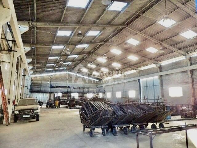 Barracão à venda, 3350 m  por R  2.800.000,00 - Ribeirão Verme...