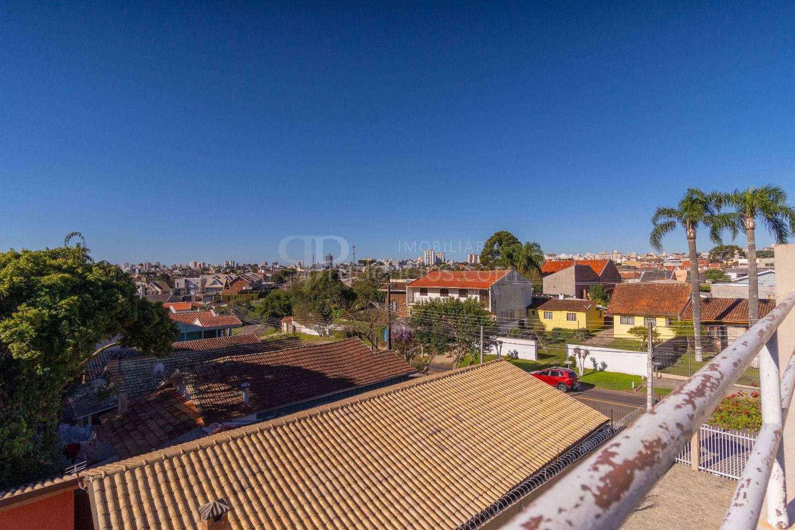 Sobrado Triplex 129m  em Condomínio Fechado no Portão  Seguran...