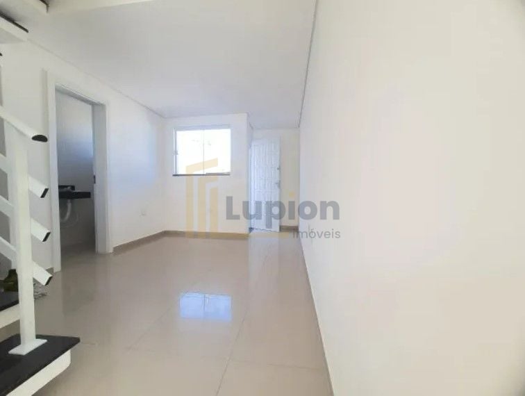 Casa com 2 dormitórios à venda, 60 m  por R  333.000,00 - Ganc...
