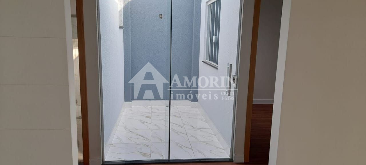 Casa com 4 dormitórios à venda,200.00 m , MARINGA - PR