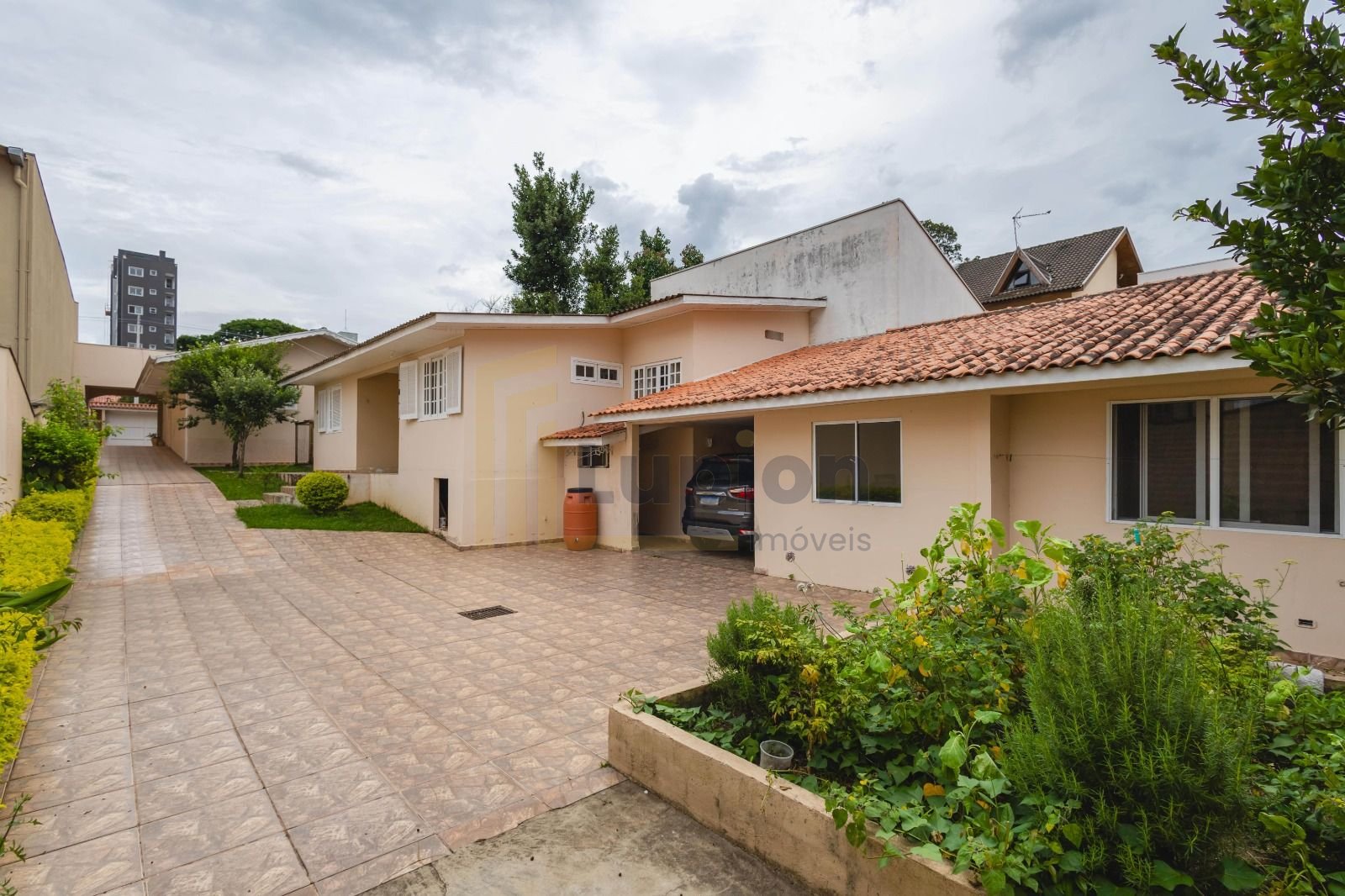 Casa com 3 dormitórios à venda, 300 m  por R  1.200.000,00 - G...