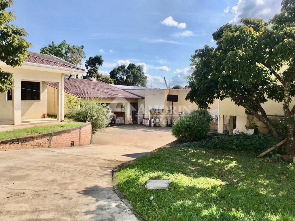 Casa com 4 dormitórios à venda, 403 m  em terreno de 1040m por...