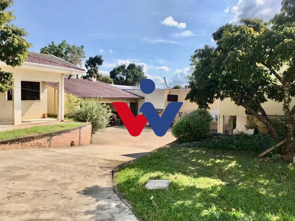Casa com 4 dormitórios à venda, 403 m  em terreno de 1040m por...