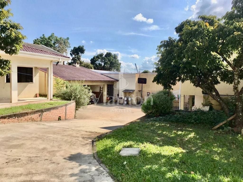 Casa com 4 dormitórios à venda, 403 m  em terreno de 1040m por...